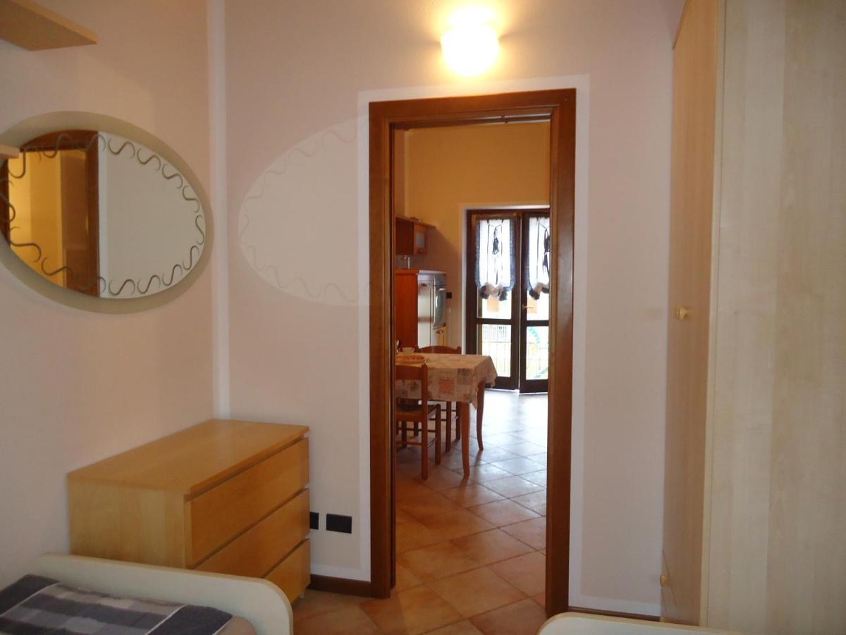 Casa Vittoria V1 Apartment Crone Luaran gambar