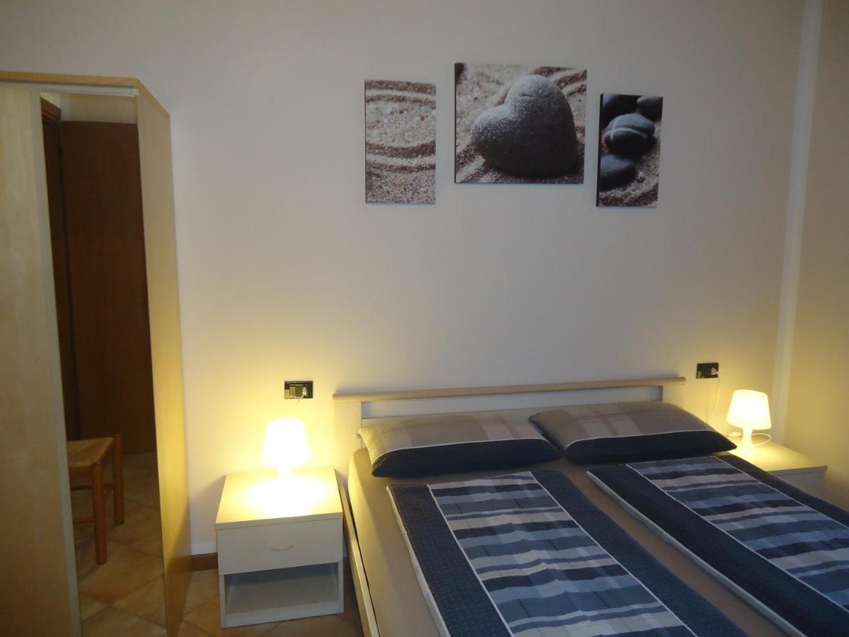 Casa Vittoria V1 Apartment Crone Luaran gambar